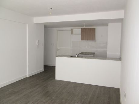 Estrena Próximo Wtc, Patio Y Garaje
