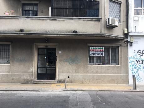 Ref 1861, Apartamento De 1 Dormitorio A Metros Del Palacio Legislativo