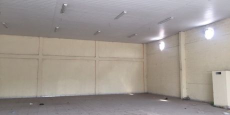 Rentable Amplio Local Comercial De Dos Plantas Y GalpÓn - Santa Cruz De La Sierra