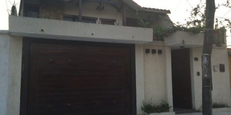 Renatta Schaimann Vende: Preciosa Casa De Dos Plantas - Santa Cruz De La Sierra