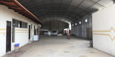 En Zona Comercial Amplio GalpÓn Para Empresa - Santa Cruz De La Sierra