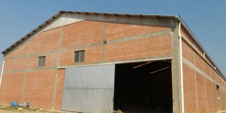 GalpÓn Amplio Completamente Cubierto - Santa Cruz De La Sierra