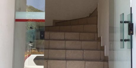 Rentable Local En Segunda Planta - Santa Cruz De La Sierra