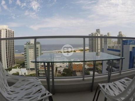 Apartamentos En Brava