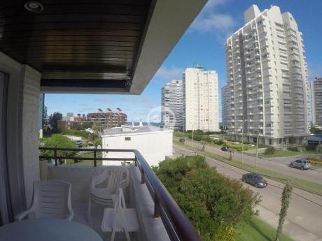 Apartamentos En Brava