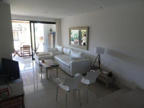 Apartamentos En Manantiales