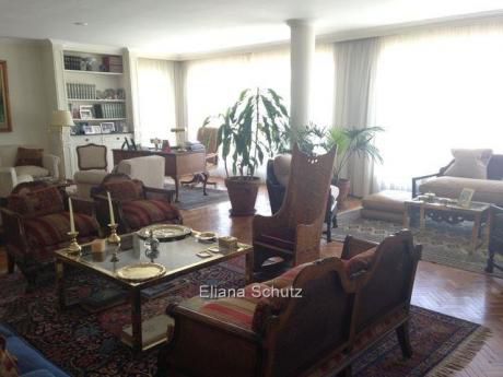 Venta Apartamento 4 Dormitorios 2 Garajes Pocitos