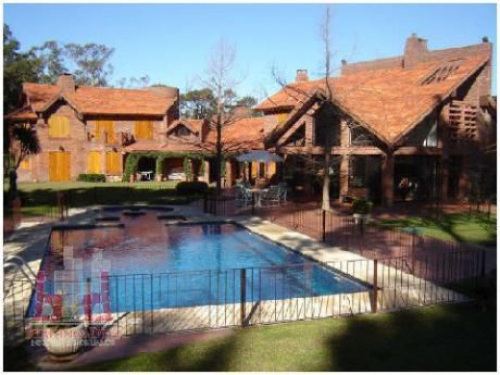 Punta Del Este, Playa Mansa Casa En Venta
