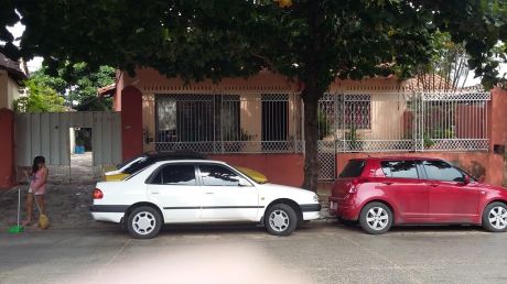 Casa En Venta 4 Dormitorios