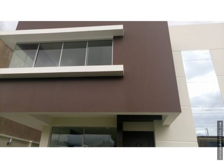 Hermoso Chalet A Estrenar Final América Oeste