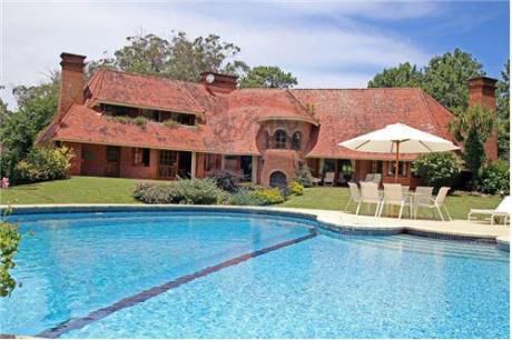 Casa De 4 Dormitorios En Venta En San Rafael