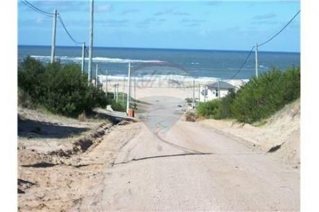 Gran Terreno Con 2 Padrones Independientes