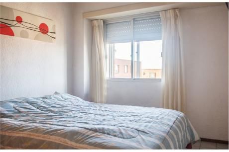 Alquila , 2 Dorm. Garage, Balcón Y Estufa De Leña