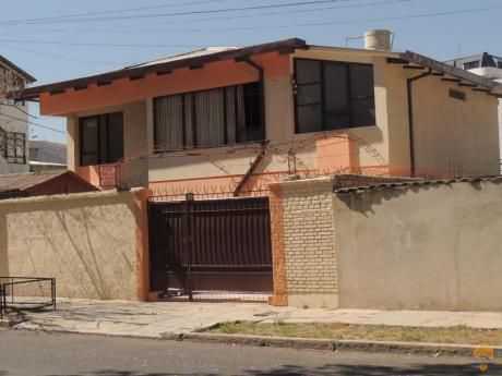 Centrica Casa En Venta Inmediaciones Sombrero De Chola