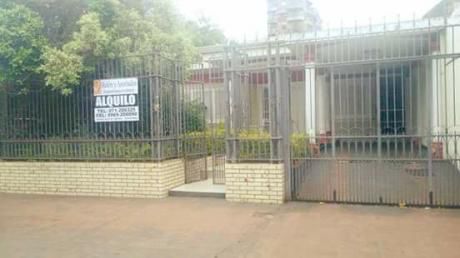 Alquilo Casa Amplia