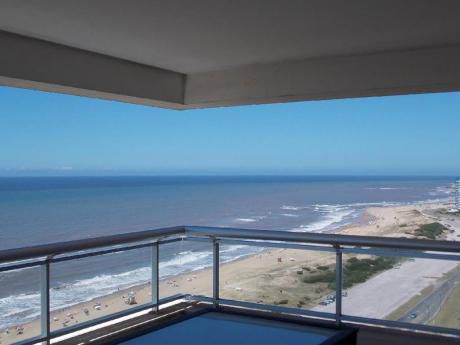 Apartamentos En Playa Brava