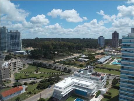 Apartamentos En Playa Brava