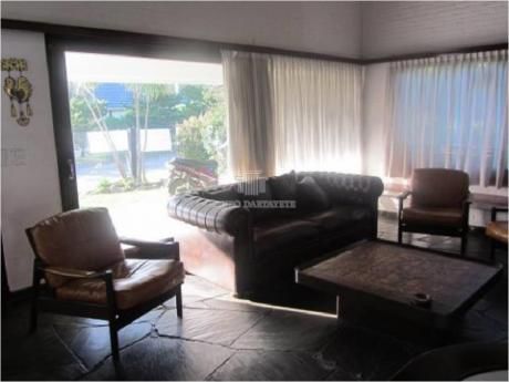 Casas En Playa Mansa