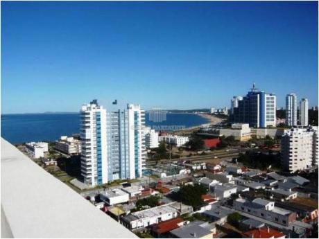 Apartamentos En Playa Brava