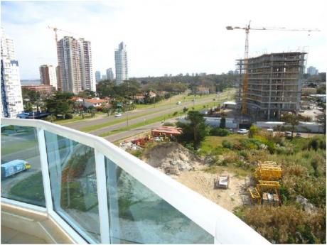 Apartamentos En Playa Mansa