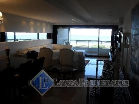 Apartamentos En Playa Brava