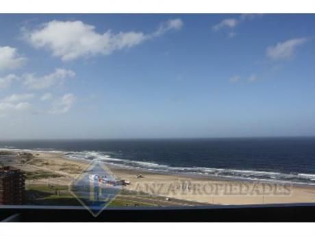 Apartamentos En Playa Mansa