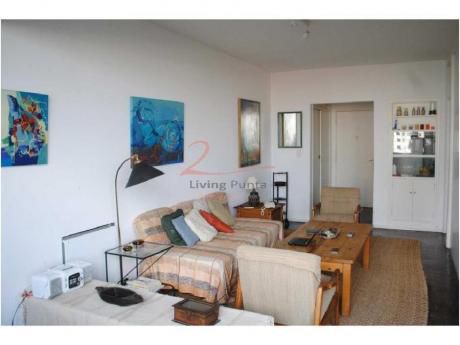 Apartamentos En Playa Mansa