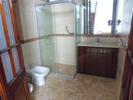 Casa En Venta 4 Dormitorios