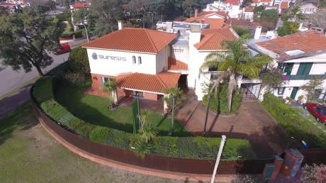 Casa En Venta 5 Dormitorios