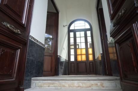 Casa Central - Importante Casa Ideal Para Empresas!