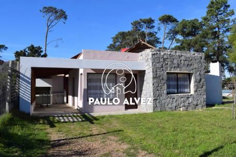 Casa En Piriápolis ( Ref 1040 )