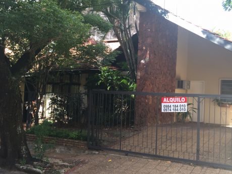 Alquilo Casa Para Residencia U Oficina
