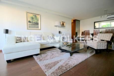 Moderno Apartamento De 2 Dormitorios En Venta Con Jardin Y Patio