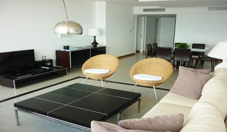 Excelente Apartamento. Edificio De Gran Categoría.