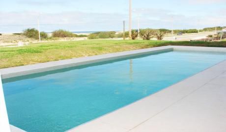Espectacular Departamento En Edificio Mythos. Frente Al Mar. Espectacular Planta.