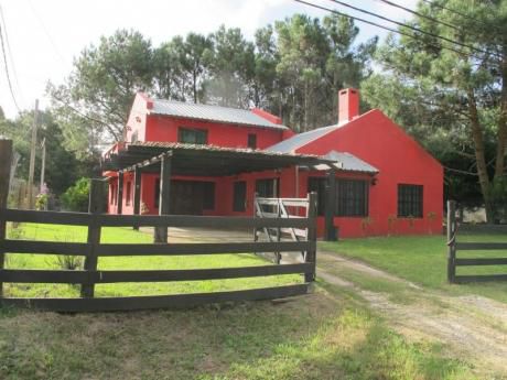 Casa Roja