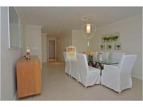 Apartamentos En Playa Brava