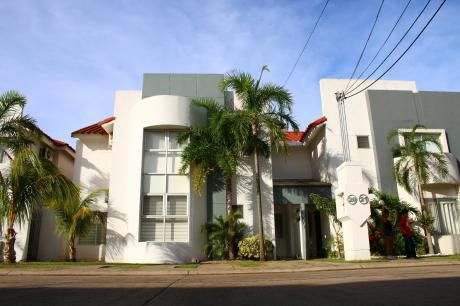 Casa En Condominio Zona Norte