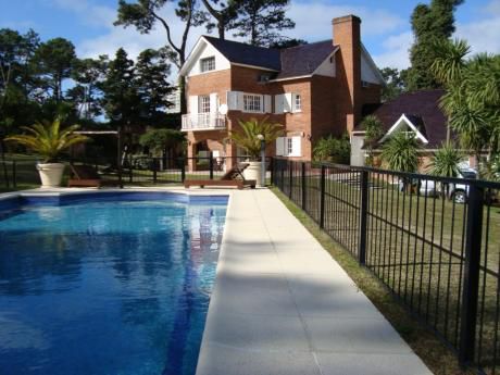 Casa En Venta 6 Dormitorios