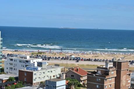 Apartamento En Alquiler 3 Dormitorios