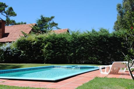 Casa En Venta Y Alquiler 4 Dormitorios