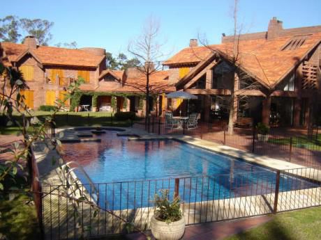 Casa En Venta 5 Dormitorios