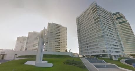 Apartamento En Alquiler 4 Dormitorios