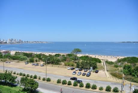 Apartamento En Alquiler 3 Dormitorios
