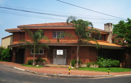 Hermosa Residencia En Carmelitas