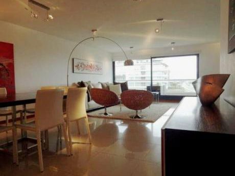 Apartamento En Alquiler 3 Dormitorios