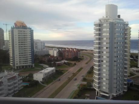 Apartamento En Alquiler 3 Dormitorios
