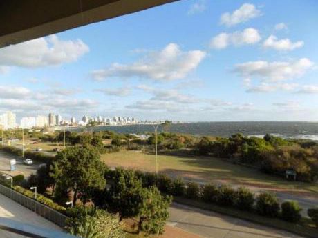 Apartamento En Alquiler 3 Dormitorios