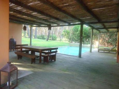 Casa En Venta 4 Dormitorios