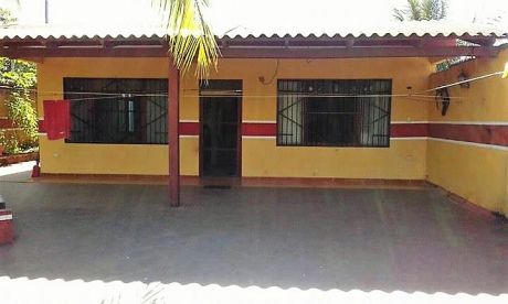 Casa Comercial En Venta De 360 Mts2.